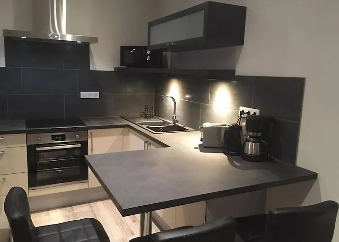 Touristique, Proche De La Cathedrale Апартаменты